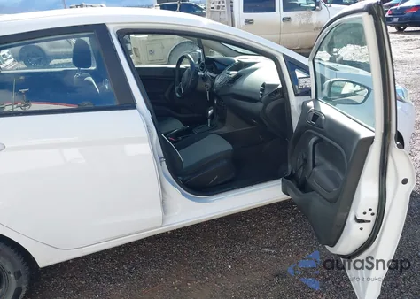 2019 Ford Fiesta S z USA, uszkodzony, nr VIN 3FADP4AJ2KM111022